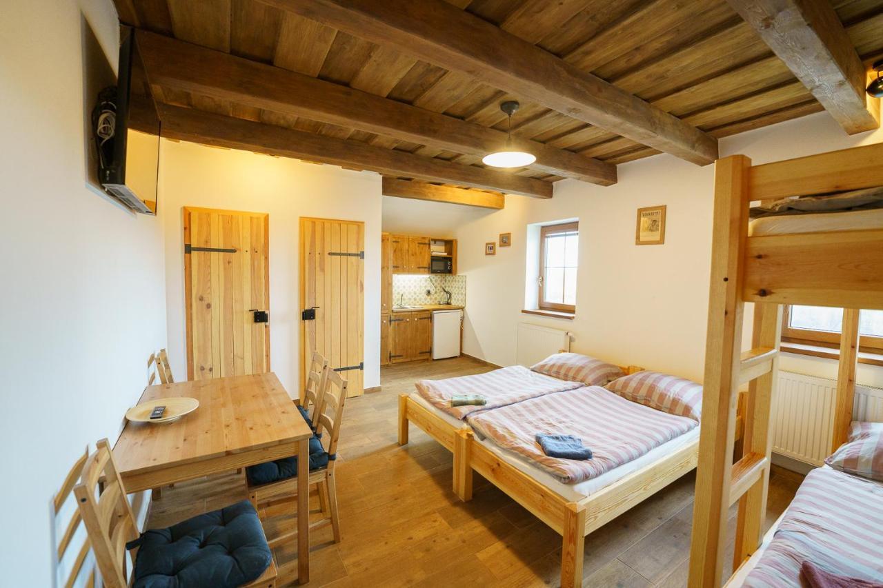 Apartmany Pausram Pouzdrany Kültér fotó